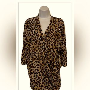 Lane Bryant 4X (26/28) Blouse Leopard Print Polyester/Spandex Long Sleeves.